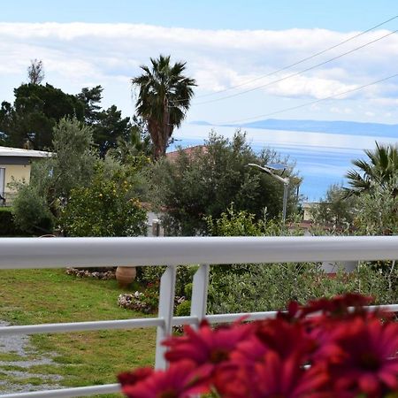 Studio Holiday Kalamata 2 ภายนอก รูปภาพ