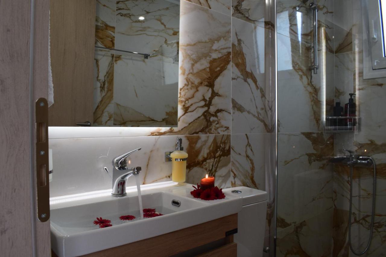 Studio Holiday Kalamata 2 ภายนอก รูปภาพ