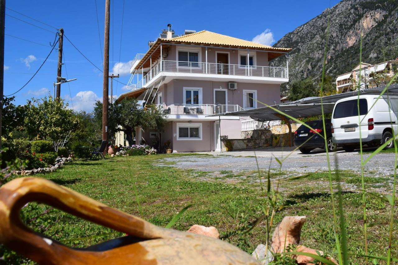 Studio Holiday Kalamata 2 ภายนอก รูปภาพ