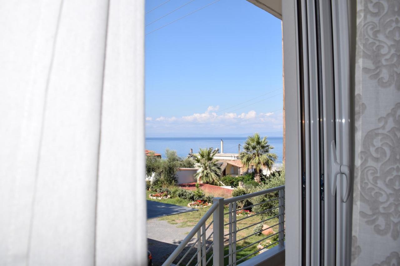 Studio Holiday Kalamata 2 ภายนอก รูปภาพ