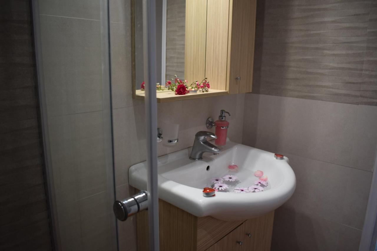 Studio Holiday Kalamata 2 ภายนอก รูปภาพ