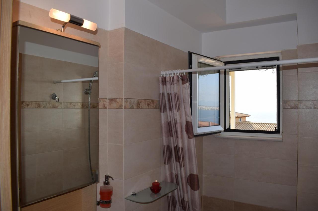 Studio Holiday Kalamata 2 ภายนอก รูปภาพ